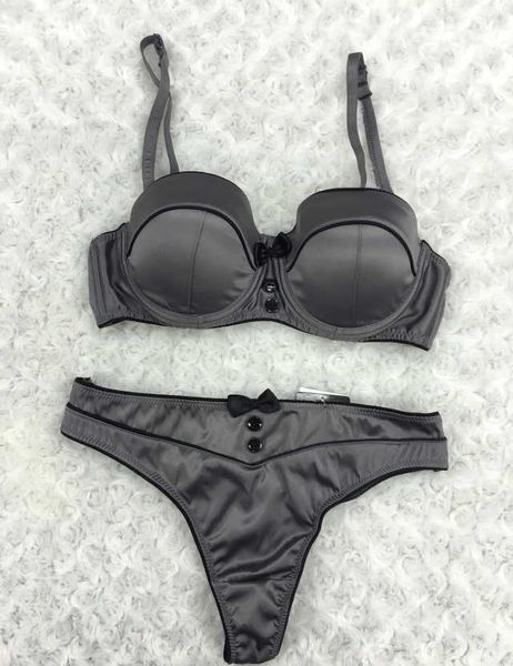 luxury ladies thong underwear bras and panties sets womens briefs, Red;black
luxury ladies thong underwear bras and panties sets womens briefs, Red;black