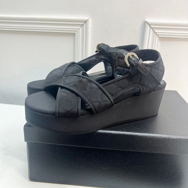 grosgrain platform sandals for casual comfort, designer factory models with boxes, Black
grosgrain platform sandals for casual comfort, designer factory models with boxes, Black