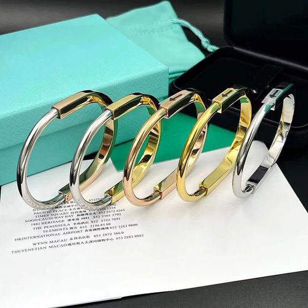 luxury designer cuff bracelets for woment new lock series bracelet women's fashion personality trend retro classic brand jewelry party, White
luxury designer cuff bracelets for woment new lock series bracelet women's fashion personality trend retro classic brand jewelry party, White