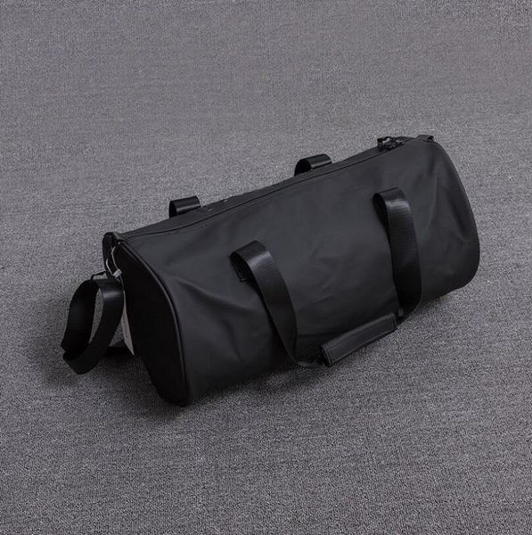2023 designer duffel bag for women men gym bags sport travel handbag large capacity duffle handbags fashion purse essitys
2023 designer duffel bag for women men gym bags sport travel handbag large capacity duffle handbags fashion purse essitys