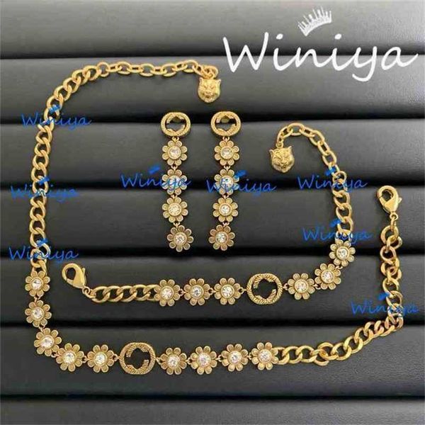 design necklace set necklace new letter diamond inlaid flower neck chain bracelet earrings temperament fashion jewelry set factory direct sa, Silver
design necklace set necklace new letter diamond inlaid flower neck chain bracelet earrings temperament fashion jewelry set factory direct sa, Silver