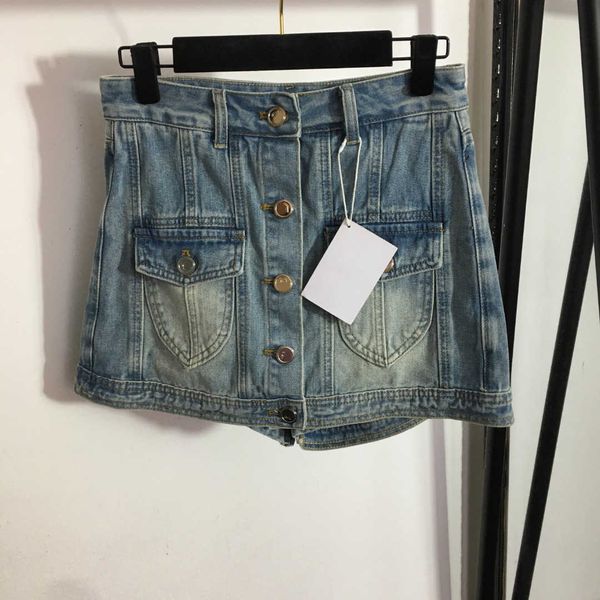 23ss denim shorts womens designer clothing b letter button single breasted high waist denim short half skirt short pant skirt women clothes, White;black
23ss denim shorts womens designer clothing b letter button single breasted high waist denim short half skirt short pant skirt women clothes, White;black
