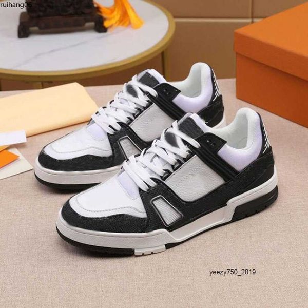 luxury designer shoes spring and summer men's sports yellow embossing calfskin production size36-44 mkjl rh600000002
luxury designer shoes spring and summer men's sports yellow embossing calfskin production size36-44 mkjl rh600000002
