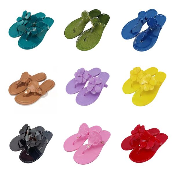 2023 luxury fashion women sandals large size 35 to 42 red black slippers sandals women slippers rubber sole color flat sea beach shoe shoes
2023 luxury fashion women sandals large size 35 to 42 red black slippers sandals women slippers rubber sole color flat sea beach shoe shoes