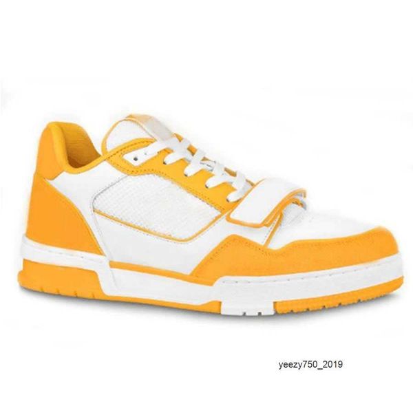 luxury designer shoes spring and summer men's sports yellow embossing calfskin production size36-44 mkjlkk000003
luxury designer shoes spring and summer men's sports yellow embossing calfskin production size36-44 mkjlkk000003