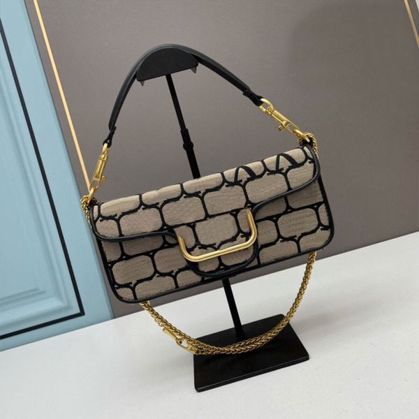 women shoulder bag cross body bags canvas handbag embroidered letter printing leather short handle dismantling chain handheld metal buckle c
women shoulder bag cross body bags canvas handbag embroidered letter printing leather short handle dismantling chain handheld metal buckle c