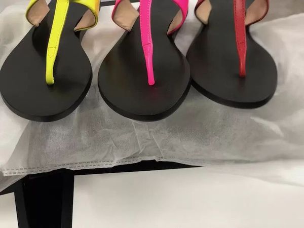 2023 designer slides women flip flops women sandal beach sandals leather with double metal black white brown slippers summer with box us11 n
2023 designer slides women flip flops women sandal beach sandals leather with double metal black white brown slippers summer with box us11 n