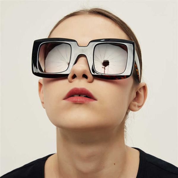 sunglasses 2022 retro oversized sun glasses luxury brand travel red green sunglasses women men vintage oculos lunette de soleil femme p23040, White;black
sunglasses 2022 retro oversized sun glasses luxury brand travel red green sunglasses women men vintage oculos lunette de soleil femme p23040, White;black