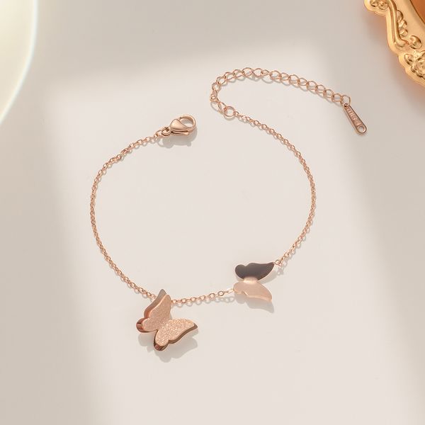 fashion hand chain female new design link stainless steel gold plated engagement wedding jewelry wholesale 5pcs/lot, Black
fashion hand chain female new design link stainless steel gold plated engagement wedding jewelry wholesale 5pcs/lot, Black
