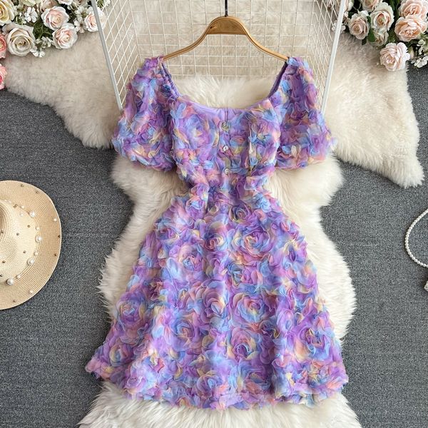 luxury and luxurious style dress with bubble short sleeves and three-dimensional rose flowers that wrap around the waist to show a slim and, Black;gray
luxury and luxurious style dress with bubble short sleeves and three-dimensional rose flowers that wrap around the waist to show a slim and, Black;gray