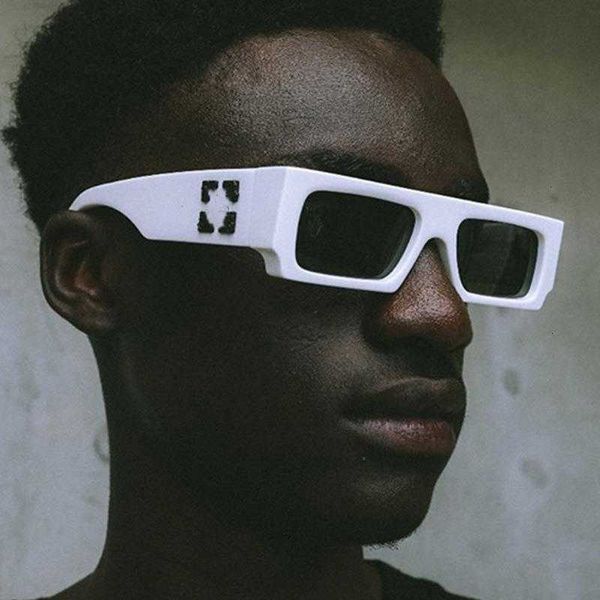 designer glasses 2023 fashion personality small box sunglasses new hip-hop sunglasses snow street shooting, White;black
designer glasses 2023 fashion personality small box sunglasses new hip-hop sunglasses snow street shooting, White;black