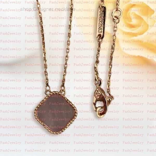 pendant classic fashion for women elegant 4/four leaf clover locket necklace highly quality choker chains designer jewelry 18k plated gold g, Silver
pendant classic fashion for women elegant 4/four leaf clover locket necklace highly quality choker chains designer jewelry 18k plated gold g, Silver