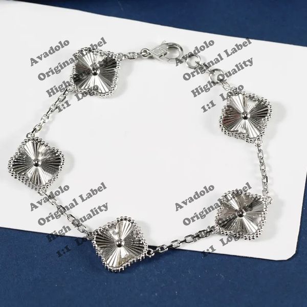 luxury brand clover designer bracelet 18k gold love bangle charm 4 leaf clovers bracelets luck 5 -flowers bracelet diamond for lover party c, Golden;silver
luxury brand clover designer bracelet 18k gold love bangle charm 4 leaf clovers bracelets luck 5 -flowers bracelet diamond for lover party c, Golden;silver