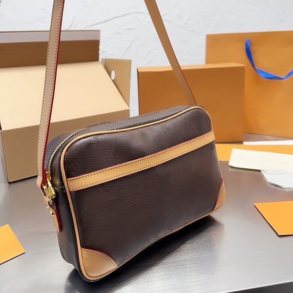 camera bag tote bag designer handbag women crossbody bag classic flower handle wallet brand single shoulder bag men travel duffle
camera bag tote bag designer handbag women crossbody bag classic flower handle wallet brand single shoulder bag men travel duffle