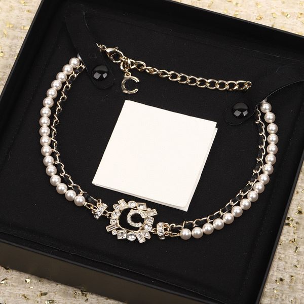 2023 luxury quality charm pendant necklce with diamond and nature shell beads in 18k gold plated have box double layers ps7795a, Silver
2023 luxury quality charm pendant necklce with diamond and nature shell beads in 18k gold plated have box double layers ps7795a, Silver
