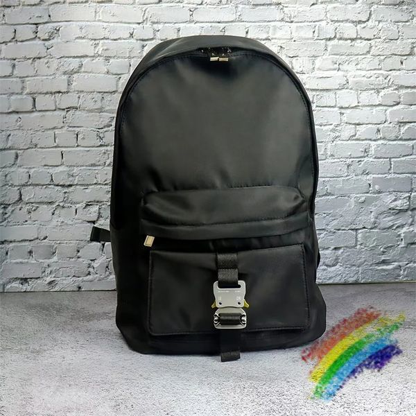school bags 1017 alyx 9sm tank men women nylon cover drawcord wrapping bag adjustable backpacks 230407
school bags 1017 alyx 9sm tank men women nylon cover drawcord wrapping bag adjustable backpacks 230407