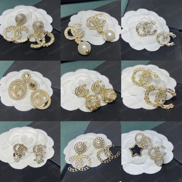 2022 designers 18k gold plated brand double letters stud clip chain geometric famous women 925 silver crystal rhinestone earring wedding par, Golden;silver
2022 designers 18k gold plated brand double letters stud clip chain geometric famous women 925 silver crystal rhinestone earring wedding par, Golden;silver