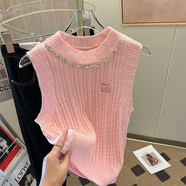 luxury chain diamond sleeveless tshirt wool knitted vest designer sweatshirt fashion letter embroidery pullover t shirt, White
luxury chain diamond sleeveless tshirt wool knitted vest designer sweatshirt fashion letter embroidery pullover t shirt, White