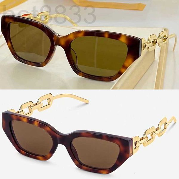 sunglasses designer women cat eye woman 22545 butterfly plate frame glasses fashion metal chain mirror legs uv400 protective belt original b, White;black
sunglasses designer women cat eye woman 22545 butterfly plate frame glasses fashion metal chain mirror legs uv400 protective belt original b, White;black