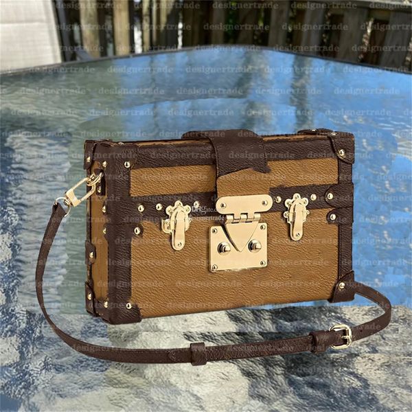unique design shoulder bag crossbody designer bags retro temperament messenger bags gold chain bag shopping satchels
unique design shoulder bag crossbody designer bags retro temperament messenger bags gold chain bag shopping satchels