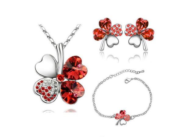 12sets/lot cross game style pendant necklace ear studs bracelet 3pcs sets inlaid rhinestone crystal twinkle decorate adjeustable length amer, Silver
12sets/lot cross game style pendant necklace ear studs bracelet 3pcs sets inlaid rhinestone crystal twinkle decorate adjeustable length amer, Silver