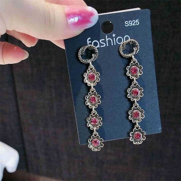 earrings family sun colorful diamond long fashion temperament personality net red small fragrance trend earrings factory direct sales 50% of, Golden
earrings family sun colorful diamond long fashion temperament personality net red small fragrance trend earrings factory direct sales 50% of, Golden