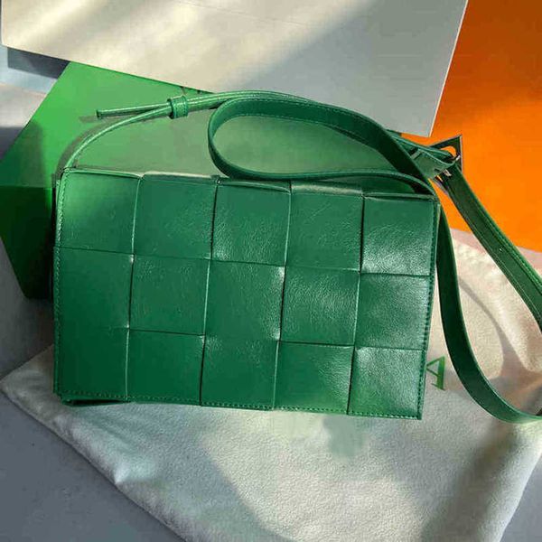 designer bottegas bags venetas cassettes handbags me jodie medium oil wax leather cassettes large lattice woven bag pillow womens leisure si
designer bottegas bags venetas cassettes handbags me jodie medium oil wax leather cassettes large lattice woven bag pillow womens leisure si