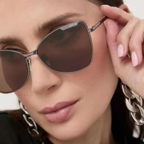 2023 luxury designer sunglasses for women eyewear waterproof uv protection polarized plastic frame resin lens fashionable sunglasses for men, White;black
2023 luxury designer sunglasses for women eyewear waterproof uv protection polarized plastic frame resin lens fashionable sunglasses for men, White;black