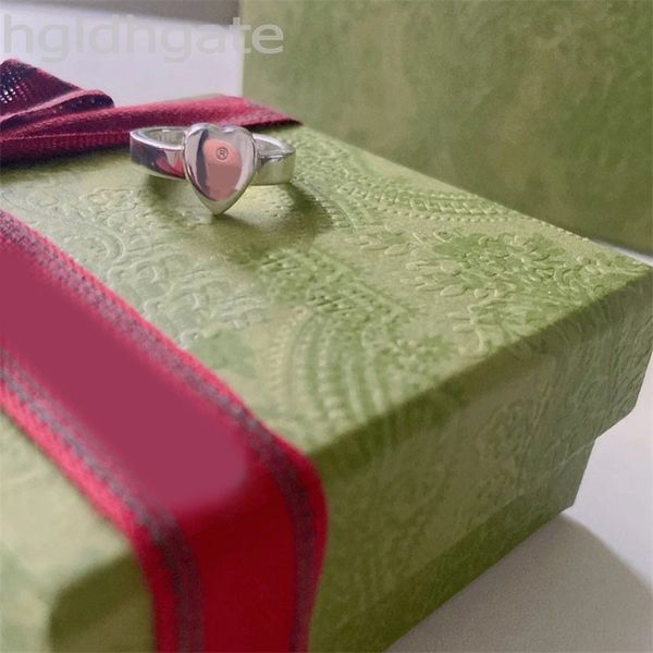 ladies engagement rings gold silver plated designer ring classic simply fashionable bague homme jewlery designer for women ring with letters
ladies engagement rings gold silver plated designer ring classic simply fashionable bague homme jewlery designer for women ring with letters