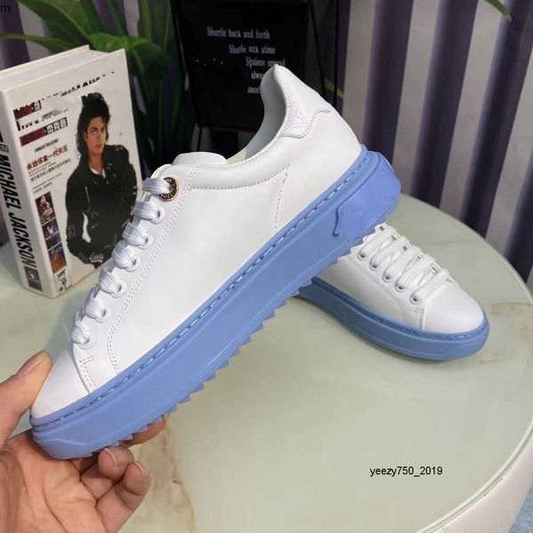 brand designer classic embossed fashion women small white shoes ladies casual sneakers genuine leather kmkjk469856
brand designer classic embossed fashion women small white shoes ladies casual sneakers genuine leather kmkjk469856