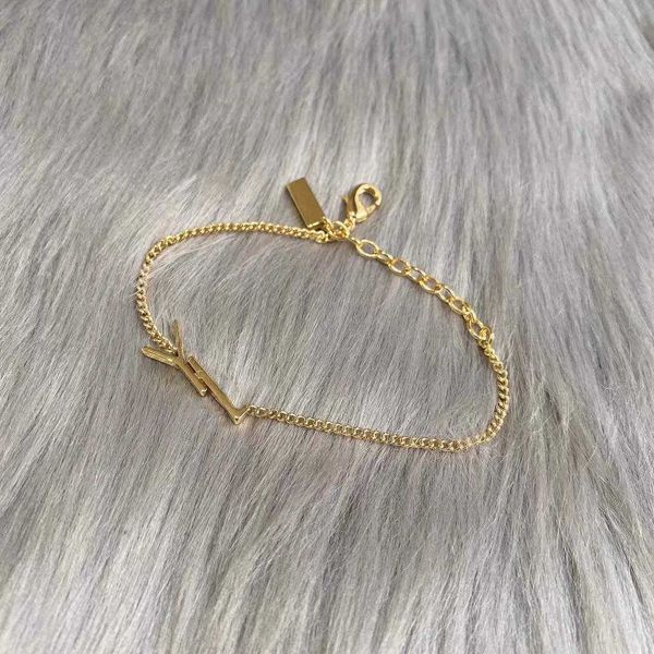 designer bracelets fashion gold charm bracelets for women party wedding lovers gift engagement jewelry with box nrj, Golden;silver
designer bracelets fashion gold charm bracelets for women party wedding lovers gift engagement jewelry with box nrj, Golden;silver