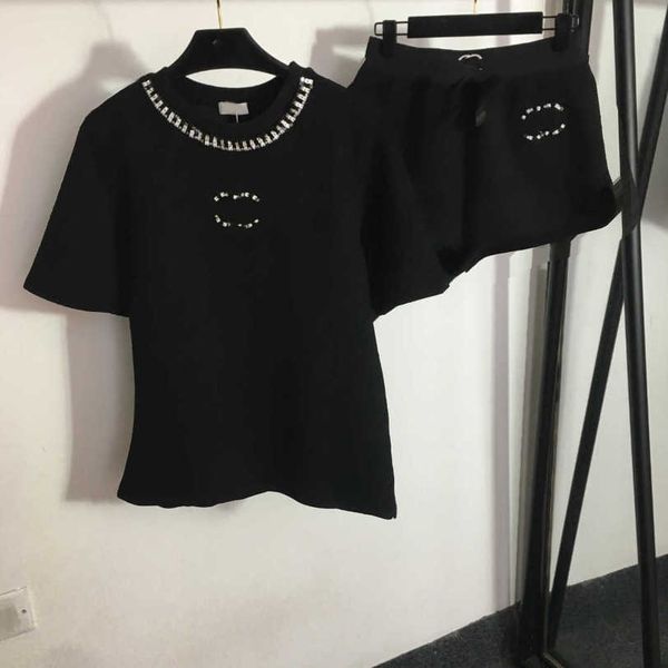23ss women short sets womens designer clothing logo embossed sequin stud drill round neck short sleeve t-shirt elastic waist shorts set wome, White
23ss women short sets womens designer clothing logo embossed sequin stud drill round neck short sleeve t-shirt elastic waist shorts set wome, White