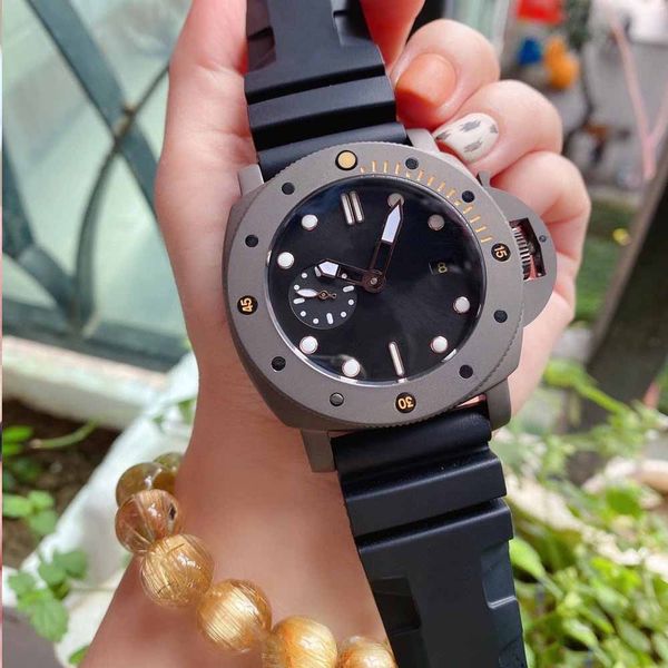 rotating bezel inlaid with brown bezel automatic mechanical watch diving diving series 25550, Slivery;brown
rotating bezel inlaid with brown bezel automatic mechanical watch diving diving series 25550, Slivery;brown