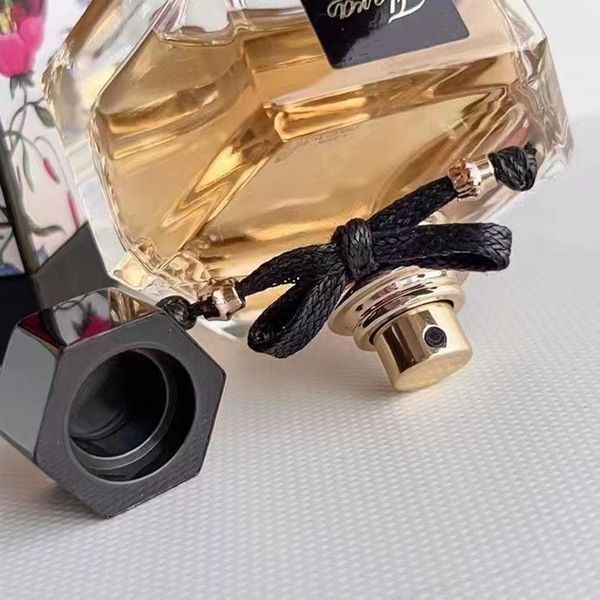in stock women perfume 100ml 3.3 fl.oz eau de parfum flora woman rose edp long lasting copy brand good quality delivery
in stock women perfume 100ml 3.3 fl.oz eau de parfum flora woman rose edp long lasting copy brand good quality delivery