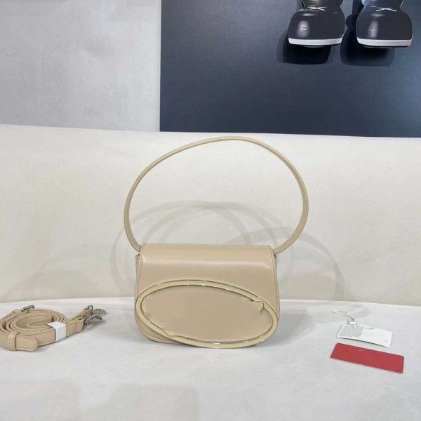 luxury designer bag new swinger bag leather handbag fashion design single shoulder bag women's crossbody bag 913#05
luxury designer bag new swinger bag leather handbag fashion design single shoulder bag women's crossbody bag 913#05