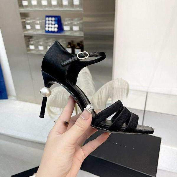 2023 elegance temperament stiletto heels sandals luxurys designers fashion channel heel women shoes dress shoe summer ladies slipers x2, Black
2023 elegance temperament stiletto heels sandals luxurys designers fashion channel heel women shoes dress shoe summer ladies slipers x2, Black