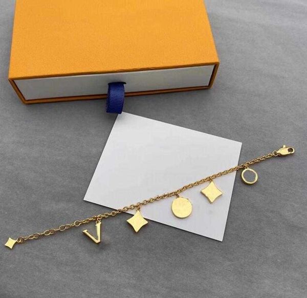 designer charm bangles gold v letter jewelrys wristband plated simple heart luxury titanium lovers bracelets chain, Golden;silver
designer charm bangles gold v letter jewelrys wristband plated simple heart luxury titanium lovers bracelets chain, Golden;silver