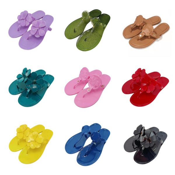 in the summer of 2023 luxury brand slippers sandals flip-flops designer women's fashion leather metal chain apartment slide ladies casu, Black
in the summer of 2023 luxury brand slippers sandals flip-flops designer women's fashion leather metal chain apartment slide ladies casu, Black
