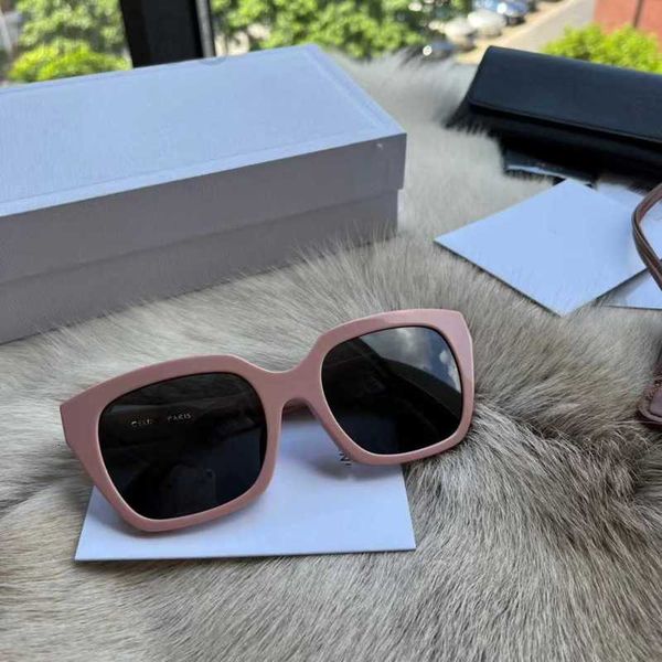 sunglasses designer arc de triomphe versatile pink large square glasses letter cl40198 qrfi, White;black
sunglasses designer arc de triomphe versatile pink large square glasses letter cl40198 qrfi, White;black