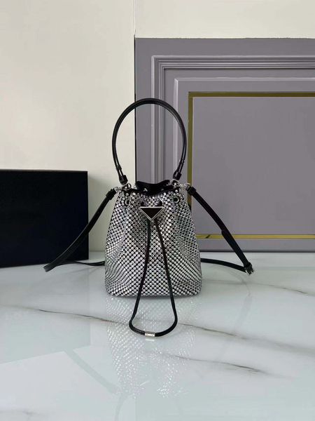 10a r, starry sky, bucket bag, handbag, cross-body bag, shoulder bag, backpack with box.
10a r, starry sky, bucket bag, handbag, cross-body bag, shoulder bag, backpack with box.