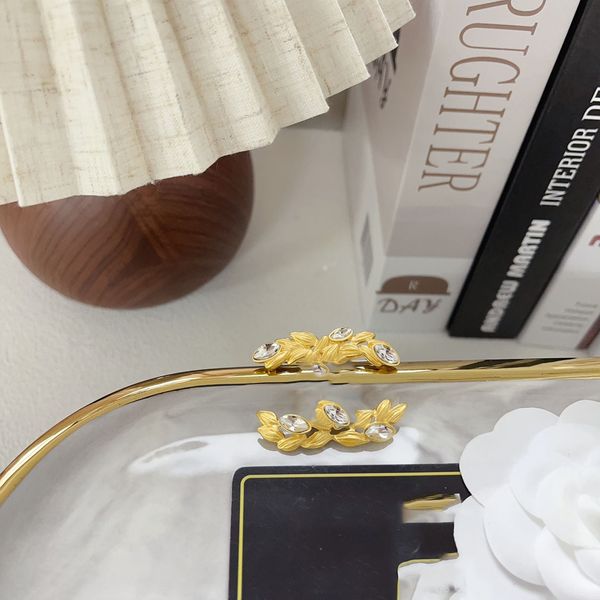 luxury women men designer brand double letter brooches wheat design 18k gold plated stainless steel jewelry brooch pin christmas party love, Gray
luxury women men designer brand double letter brooches wheat design 18k gold plated stainless steel jewelry brooch pin christmas party love, Gray