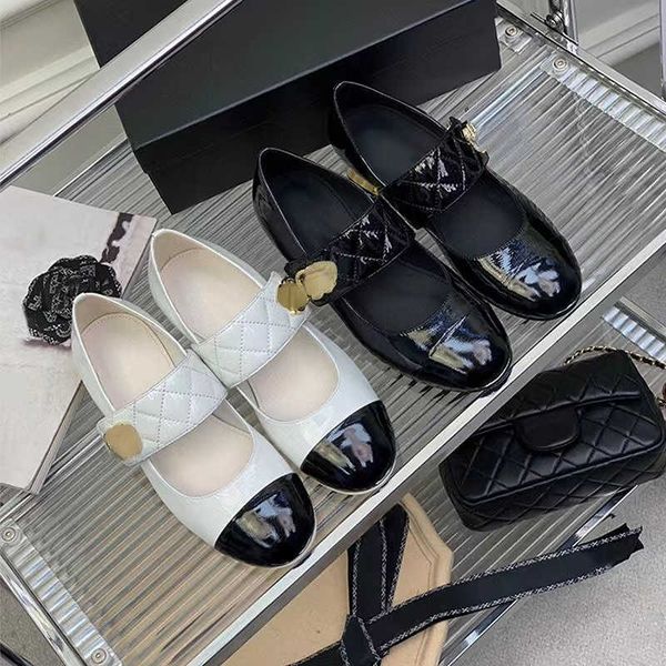2023 spring retro ringer patchwork color round head thick heel shallow mouth single shoes middle heel mary jane shoes, Black
2023 spring retro ringer patchwork color round head thick heel shallow mouth single shoes middle heel mary jane shoes, Black