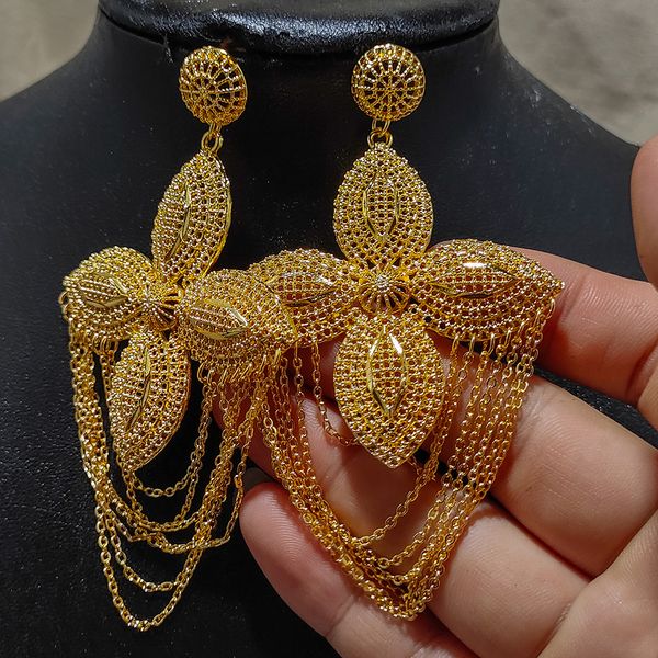 hoop huggie ethiopia africa dubai gold color earrings for womengirlskids fashion metal wedding jewelry gifts 230406, Golden;silver
hoop huggie ethiopia africa dubai gold color earrings for womengirlskids fashion metal wedding jewelry gifts 230406, Golden;silver
