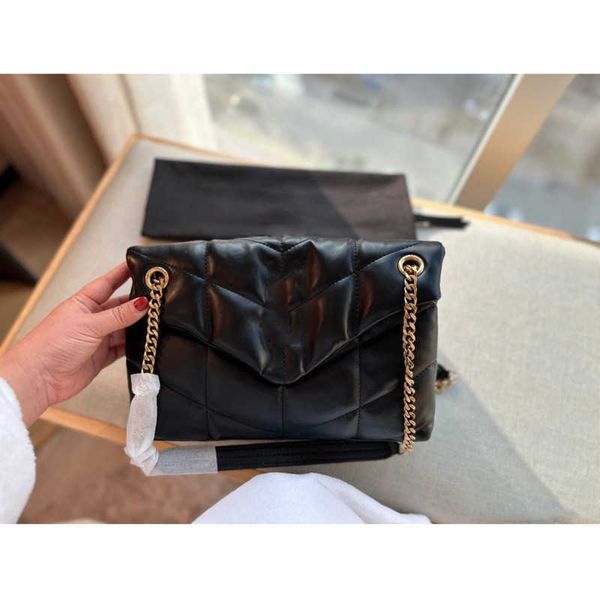 luxury designer woman bag handbag women shoulder bags genuine leather soft leather is lambskin messenger purse chain with card holder slot c
luxury designer woman bag handbag women shoulder bags genuine leather soft leather is lambskin messenger purse chain with card holder slot c