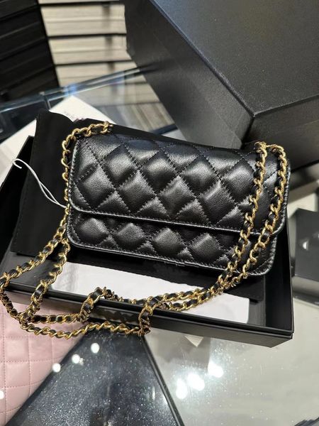 fashionable women bag woc shoulder bag, sheepskin material, diamond plaid flap bag, metal cclogo, adjustable chain designer bag
fashionable women bag woc shoulder bag, sheepskin material, diamond plaid flap bag, metal cclogo, adjustable chain designer bag