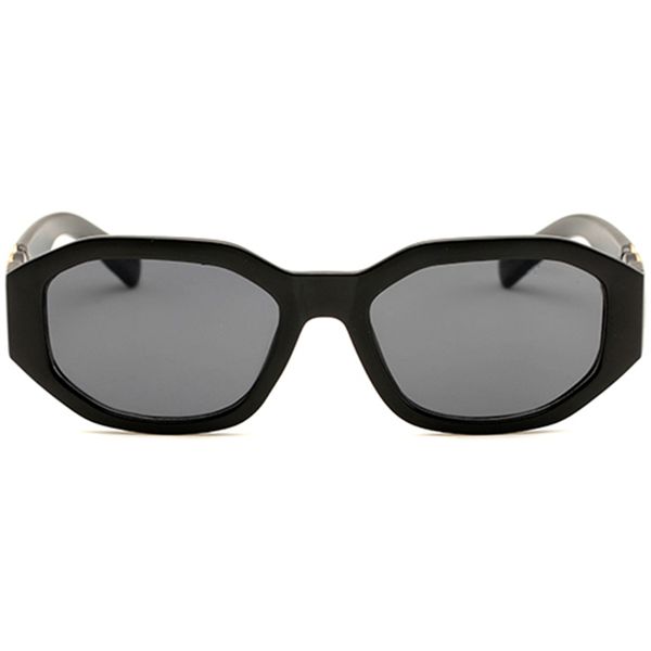 designer sunglasses for women glasses luxury glasses designer goggle beach sun glasses retro small frame luxury design uv400 with box, White;black
designer sunglasses for women glasses luxury glasses designer goggle beach sun glasses retro small frame luxury design uv400 with box, White;black