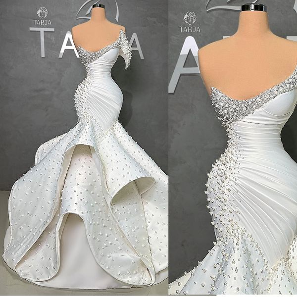 bohemian mermaid wedding dresses beads appliques lace sweep train custom made one shoulder backless boho bridal gowns, White
bohemian mermaid wedding dresses beads appliques lace sweep train custom made one shoulder backless boho bridal gowns, White