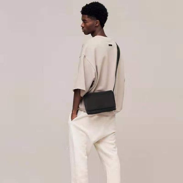 brand fog sport bags hip bag leather white logo belt waist bag chest bag anti-theft sling pack satchel canvas shoulder bag
brand fog sport bags hip bag leather white logo belt waist bag chest bag anti-theft sling pack satchel canvas shoulder bag