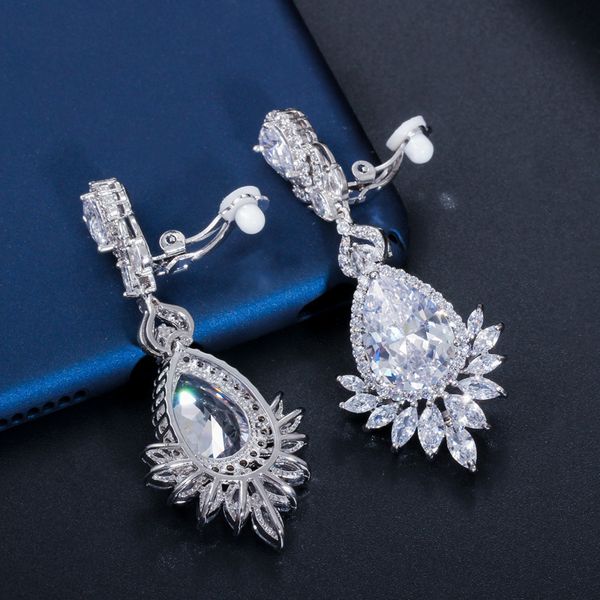 ear cuff cwwzircons no hole piercing jewelry cubic zirconia crystal bridal long luxury wedding clip on rings non pierced cz409 230406, Silver
ear cuff cwwzircons no hole piercing jewelry cubic zirconia crystal bridal long luxury wedding clip on rings non pierced cz409 230406, Silver