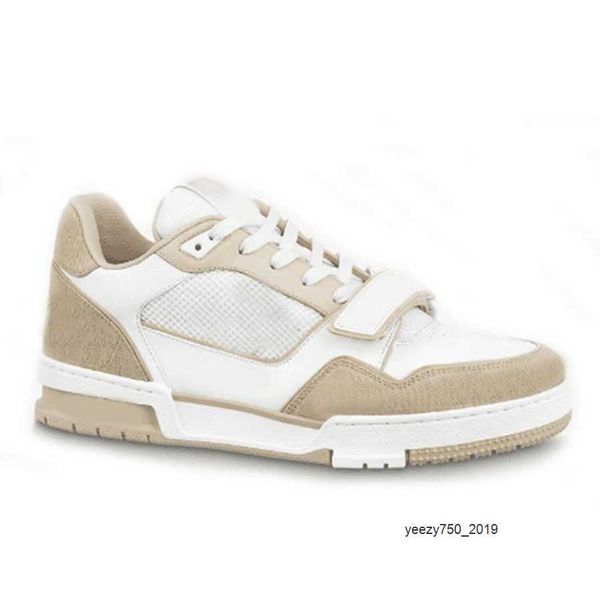 luxury designer shoes spring and summer men's sports yellow embossing calfskin production size36-44 mkjlkk000004 
luxury designer shoes spring and summer men's sports yellow embossing calfskin production size36-44 mkjlkk000004